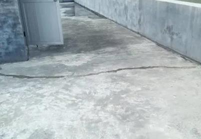 麟游楼顶漏水维修公司分享下如何解决卫生间隐蔽部位漏水的问题?